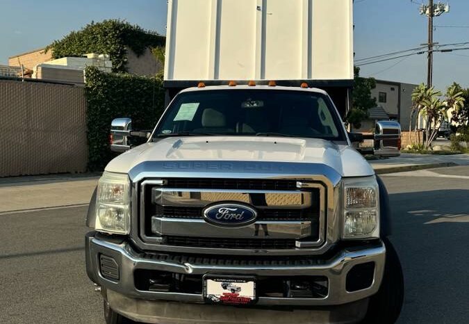 
								2011 Ford F-550 Super duty full									