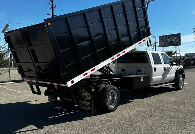 
								2012 Ford F-550 Super Duty full									