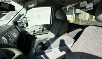 
										2011 Ford F550 Super Duty full									