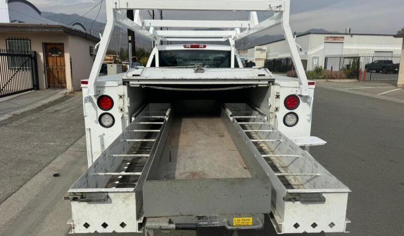 
								2013 Chevrolet Silverado full									