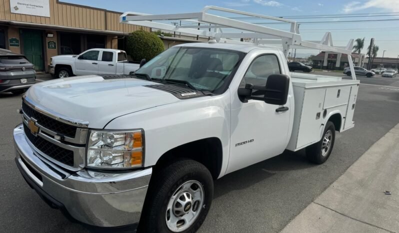 
								2013 Chevrolet Silverado full									