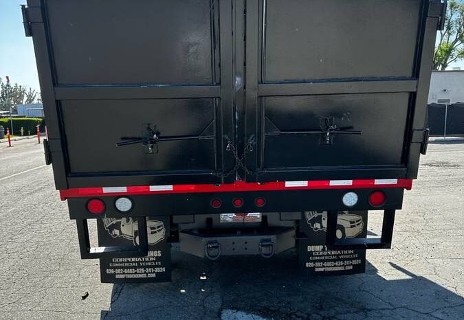 
								2011 Dodge Ram 4500 6.7 full									