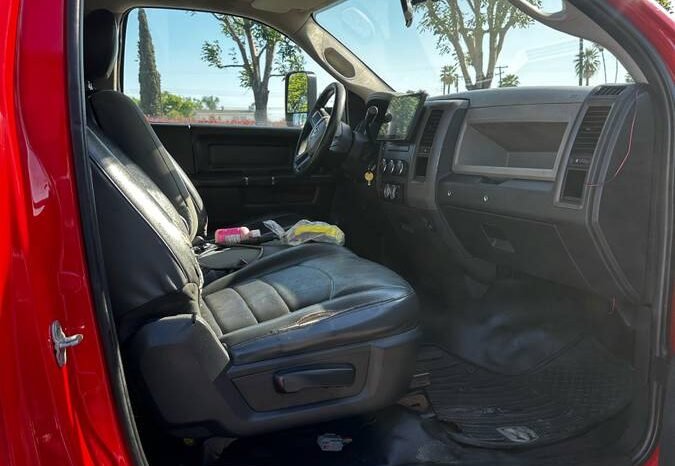 
								2011 Dodge Ram 4500 6.7 full									