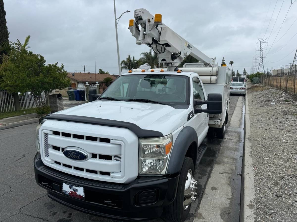 2013 Ford F-450 Bucket Truck – Altec AT200A