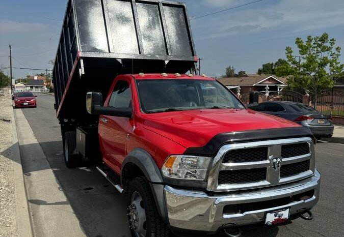 
								2011 Dodge Ram 4500 6.7 full									