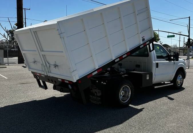 
								2011 Ford F-350 Super Duty 6.2 full									