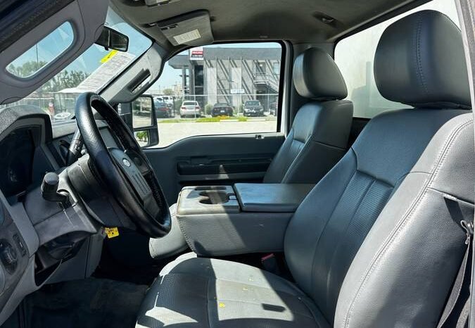 
								2011 Ford F-350 Super Duty 6.2 full									
