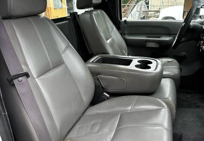 
								2009 Chevrolet silverado 3500 6.0 full									