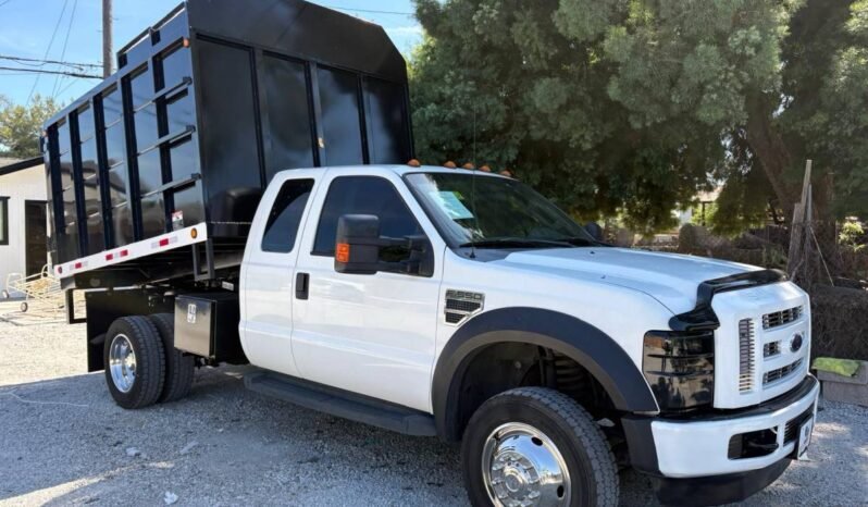 
								2009 Ford F-550 Super Duty 6.8 V10 gas full									