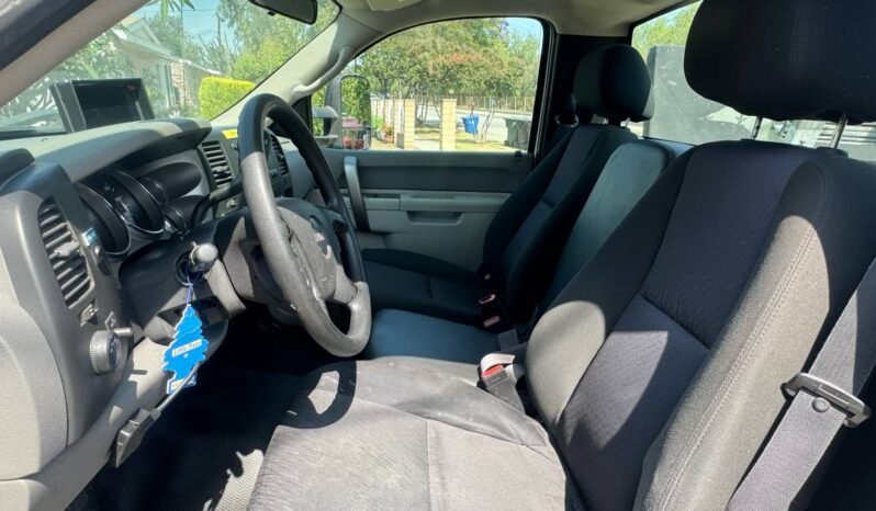 
								2012 GMC sierra 2500 HD 6.0 V8 – $11,800 (West Covina) full									