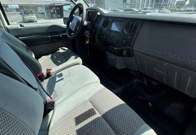 
								2012 Ford F-450 Super Duty 6.8 v10 full									
