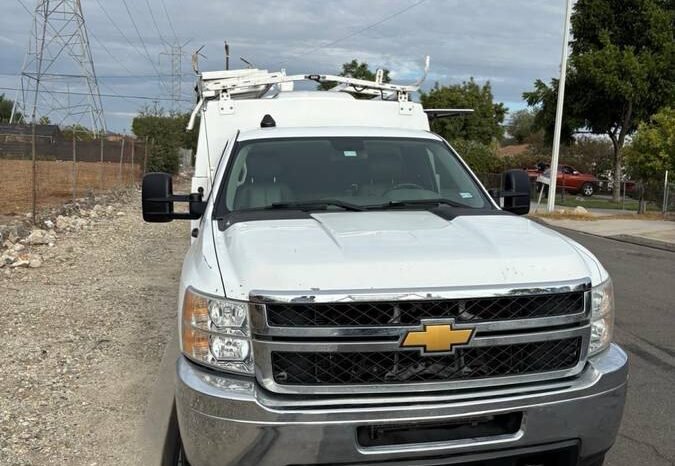 
								2012 Cheverolet Silverado 2500 6.0 full									