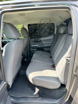 
										2017 Toyota tacoma SR5 full									