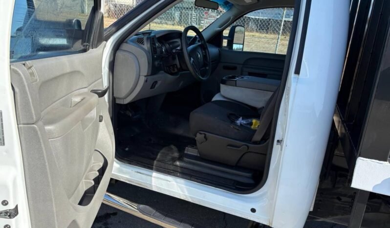 
								2012 Chevrolet Silverado 3500 6.0 V8 full									