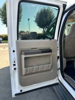 
										2008 Ford F-350 XLT Super duty 6.8 full									