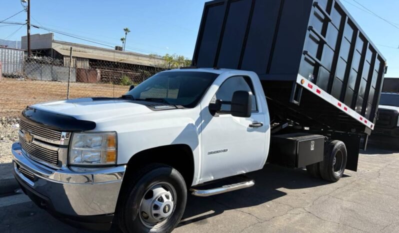 
								2012 Chevrolet Silverado 3500 6.0 V8 full									