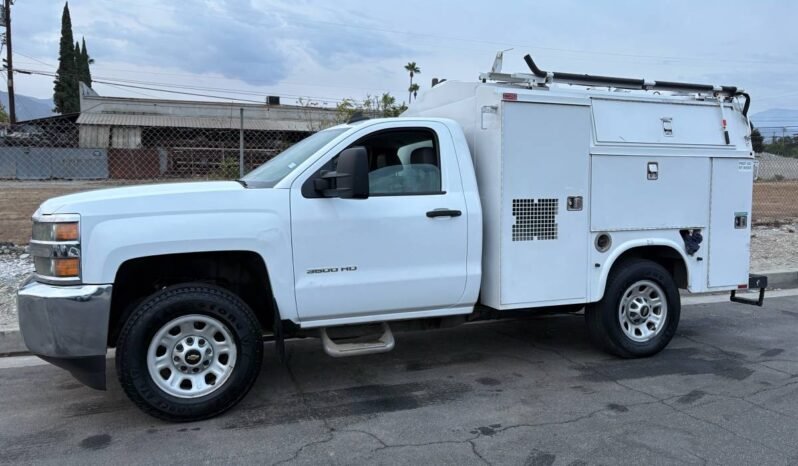 
								2015 Chevrolet Silverado 3500 6.0 full									