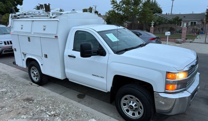 
								2015 Chevrolet Silverado 3500 6.0 full									