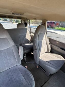 
										2000 Chevrolet Astro Van full									