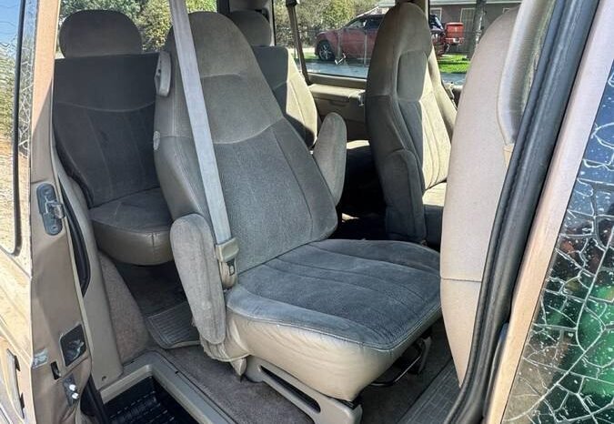 
								2000 Chevrolet Astro Van full									