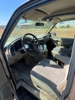 
										2000 Chevrolet Astro Van full									