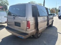 
										2000 Chevrolet Astro Van full									