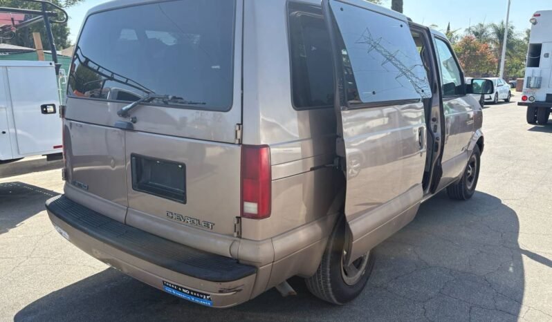 
								2000 Chevrolet Astro Van full									