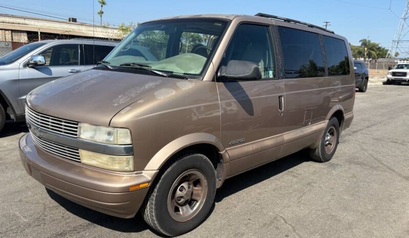 
								2000 Chevrolet Astro Van full									