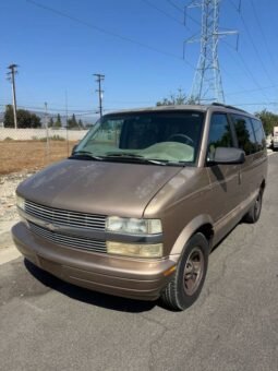 
										2000 Chevrolet Astro Van full									