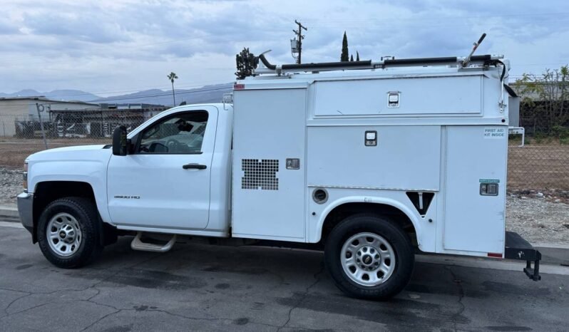 
								2015 Chevrolet Silverado 3500 6.0 full									