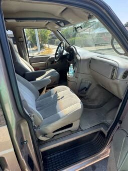 
										2000 Chevrolet Astro Van full									