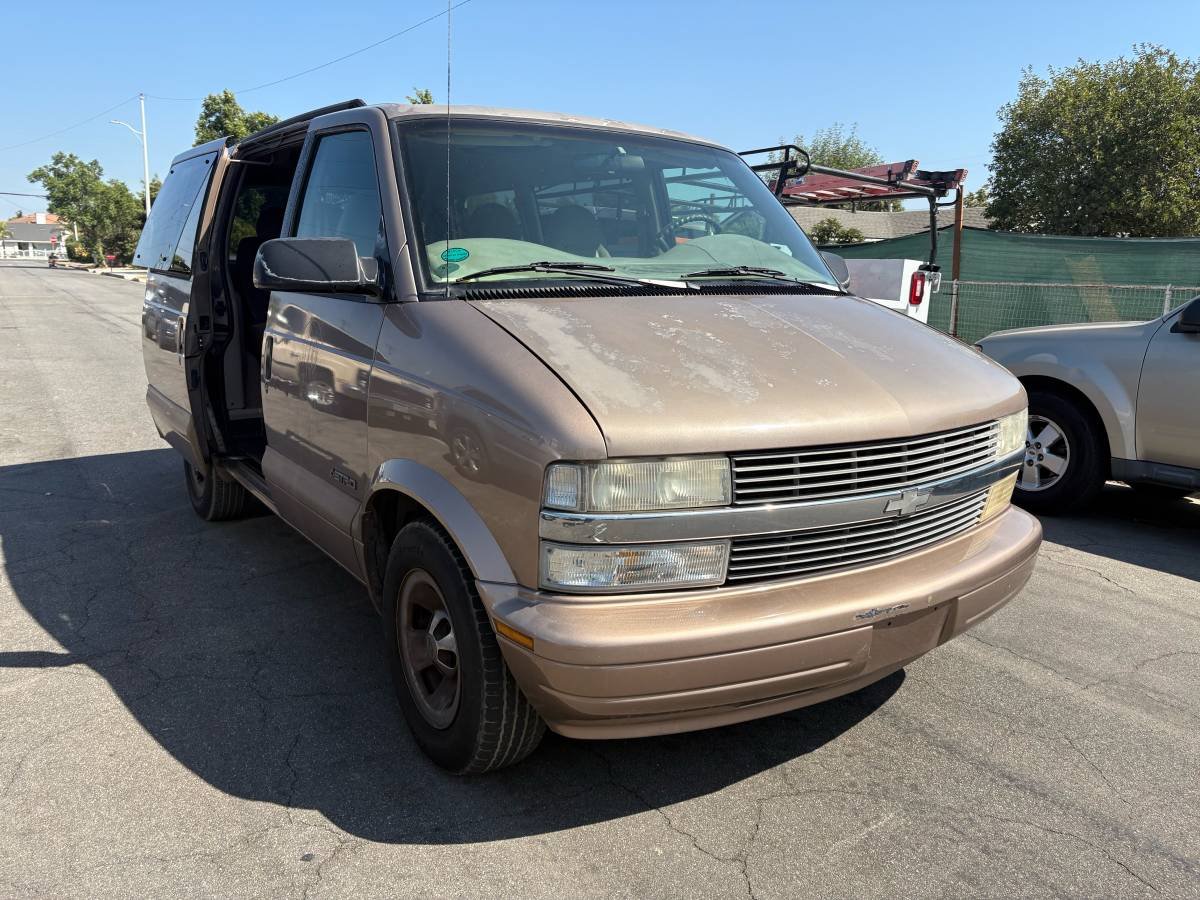 2000 Chevrolet Astro