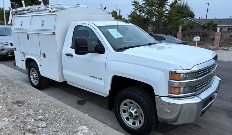 
								2015 Chevrolet Silverado 3500 6.0 full									