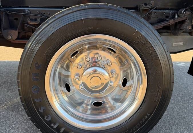 
								2012 Ford F450 Super Duty 6.8 full									