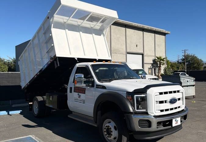 
								2016 Ford F-550 Super Duty 6.8 V10 full									