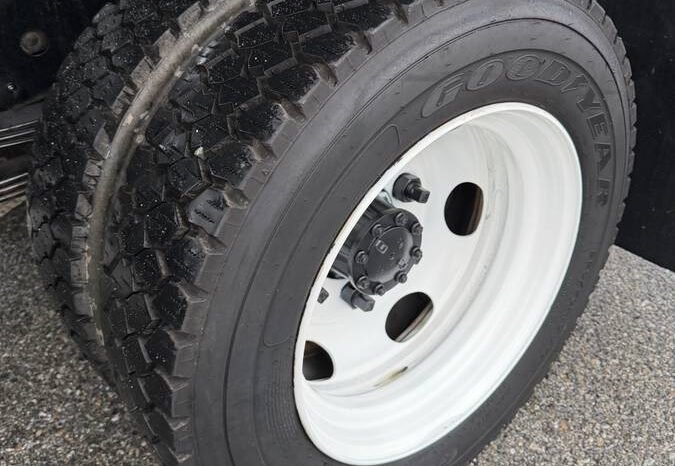 
								2018 Isuzu NQR Diesel Dump Truck full									