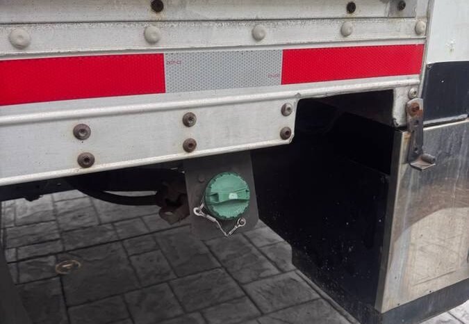 
								2014 Isuzu npr HD disele box truck full									