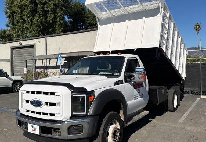 
								2016 Ford F-550 Super Duty 6.8 V10 full									