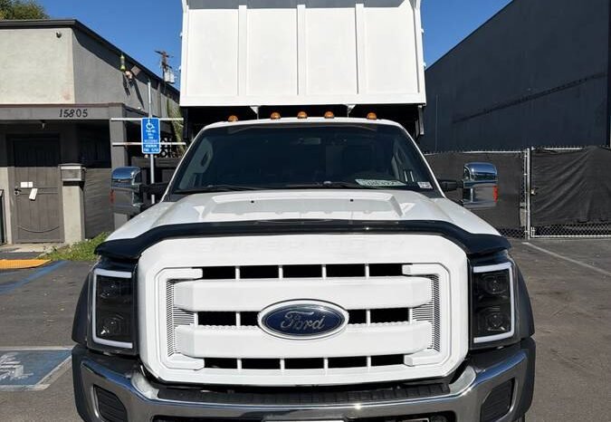 
								2016 Ford F-550 Super Duty 6.8 V10 full									