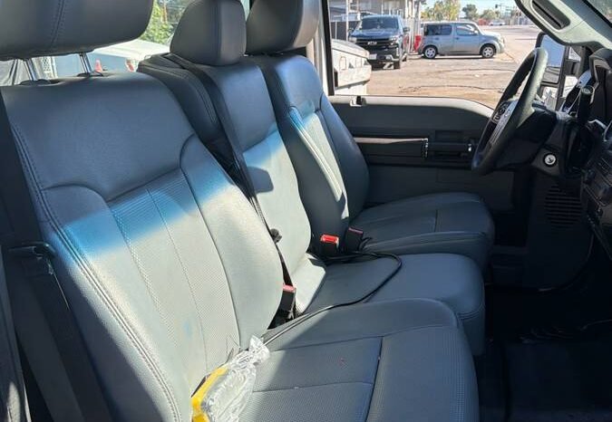 
								2016 Ford F-550 Super Duty 6.8 V10 full									