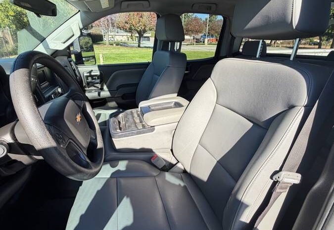 
								2017 Chevrolet Silverado 2500HD – $19,900 (Covina) full									