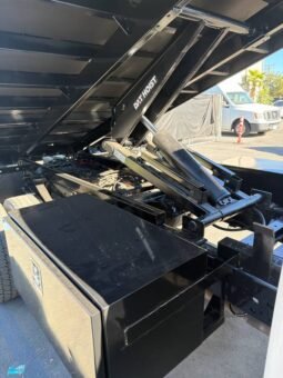 
										2016 Ford F-550 Super Duty 6.8 V10 full									