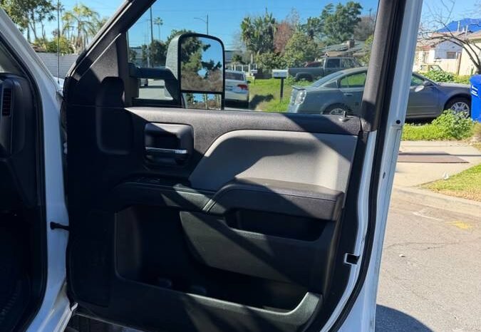 
								2017 Chevrolet Silverado 2500HD – $19,900 (Covina) full									