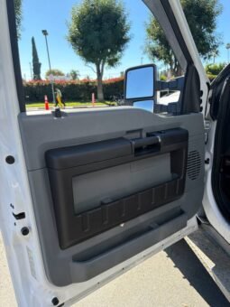 
										2016 Ford F-550 Super Duty 6.8 V10 full									