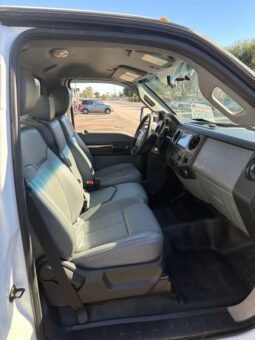
										2016 Ford F-550 Super Duty 6.8 V10 full									