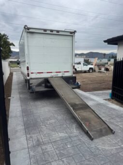 
										2014 Isuzu npr HD disele box truck full									