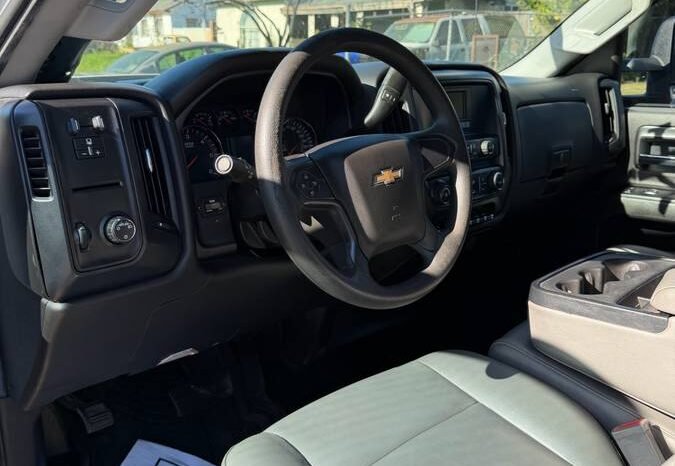 
								2017 Chevrolet Silverado 2500HD – $19,900 (Covina) full									