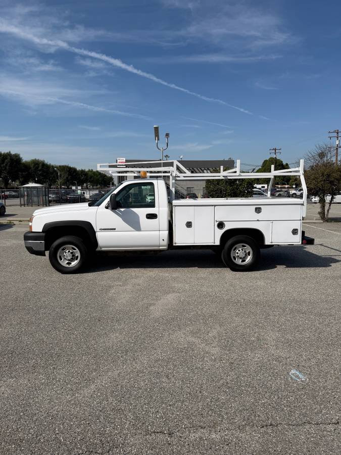 
								2006 Chevrolet Silverado 2500 full									