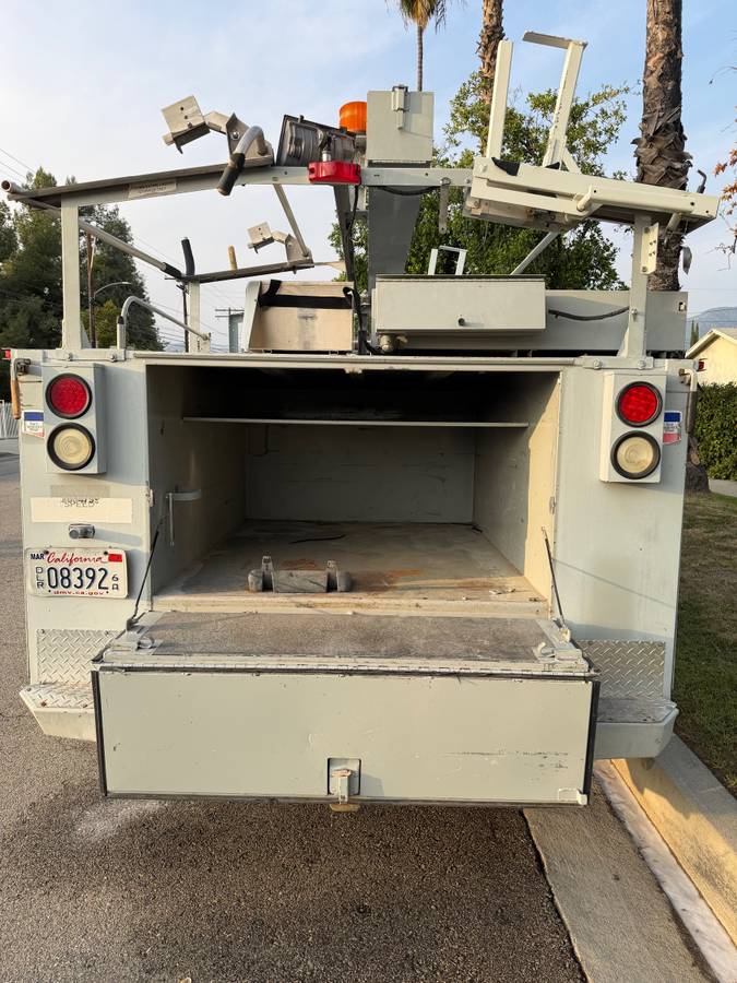 
								2008 Ford F350 Super Duty full									