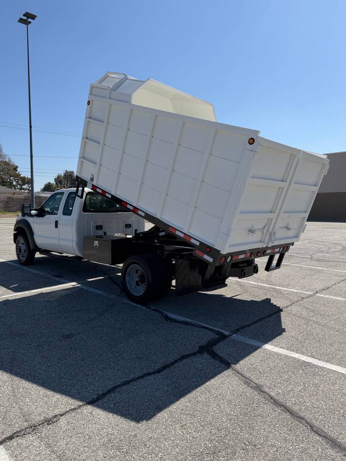 
								2013 Ford F-450 Duper duty 6.8 full									